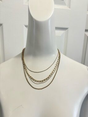3 Chained Necklaces Bundle Silver And Gold